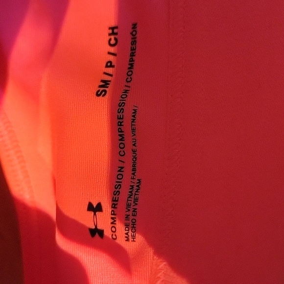 Under Armour- Crossback Sports Bra - Picture 5 of 7